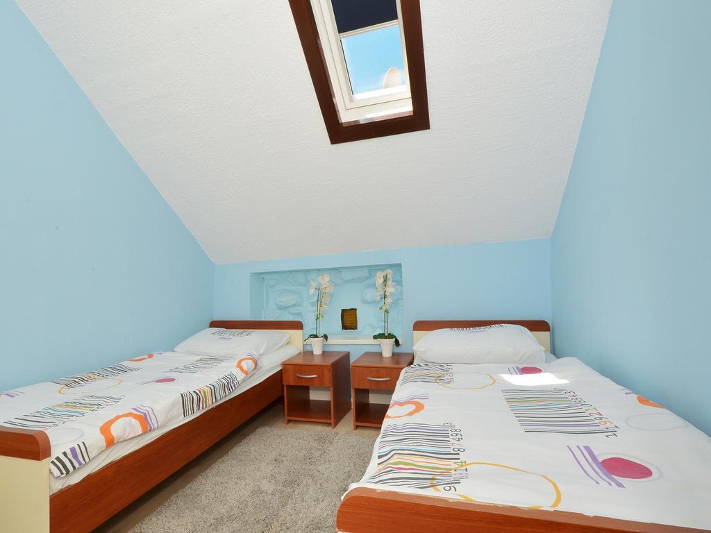 Apartment Nikolina Trogir Eksteriør billede
